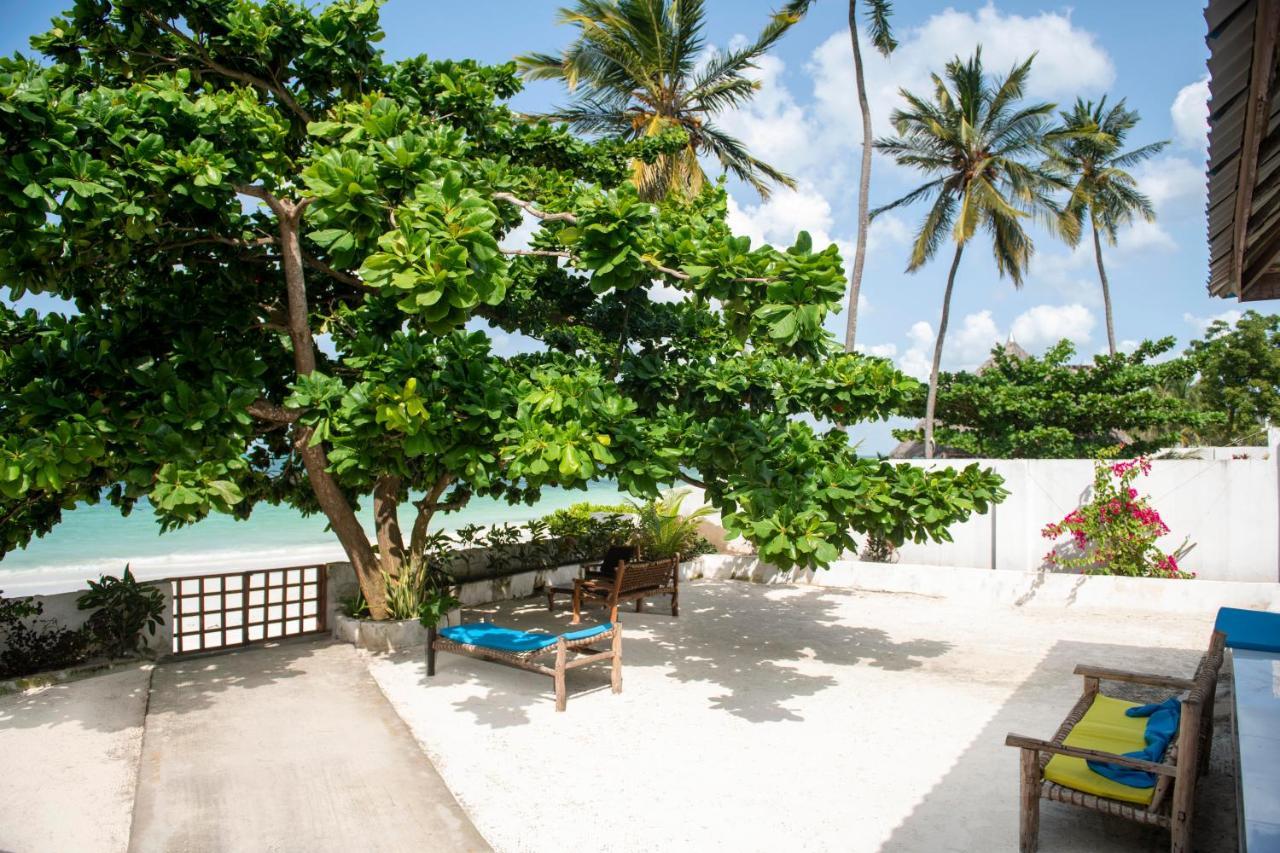 Uroa Beach Lodge 外观 照片