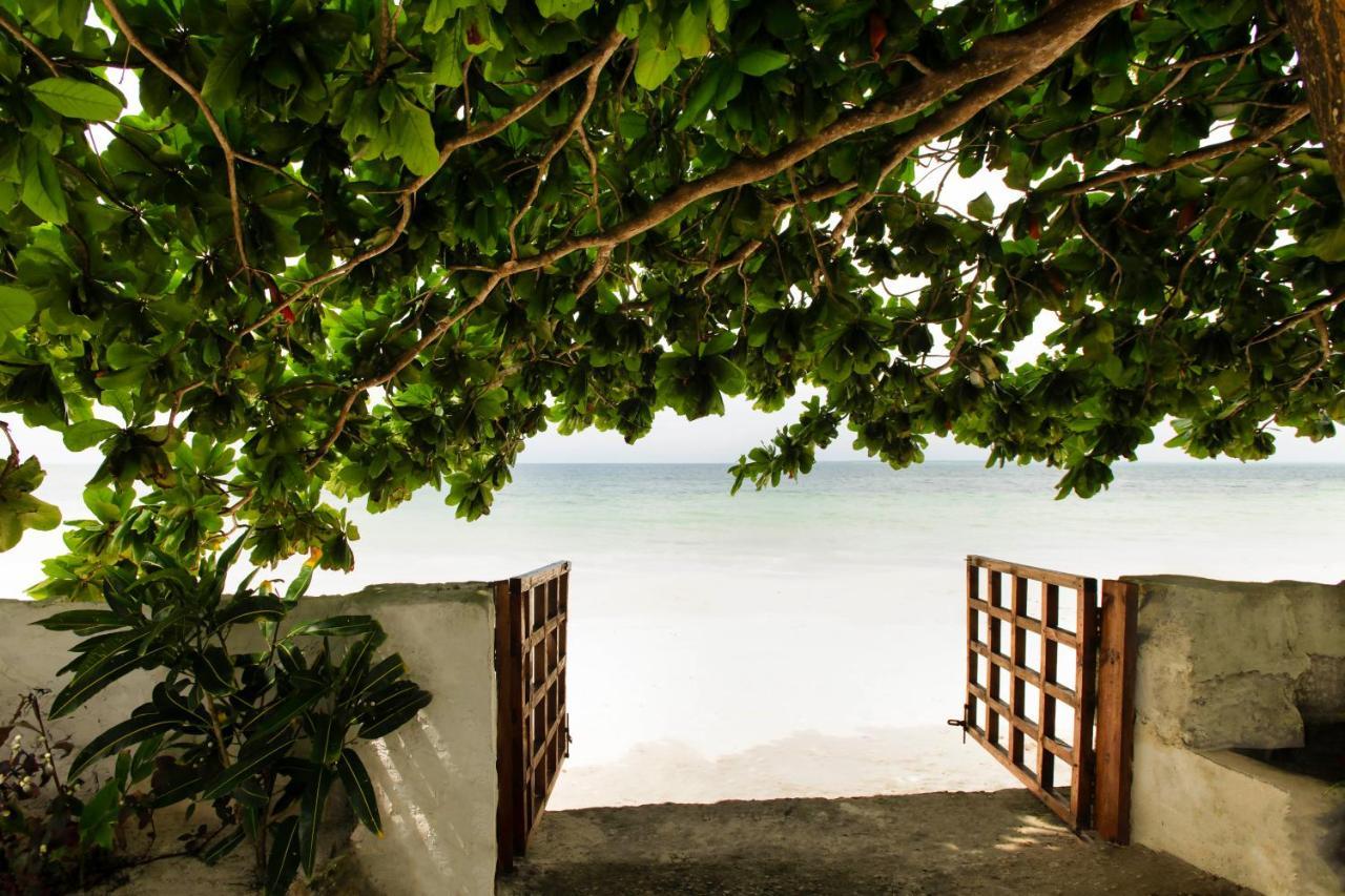 Uroa Beach Lodge 外观 照片