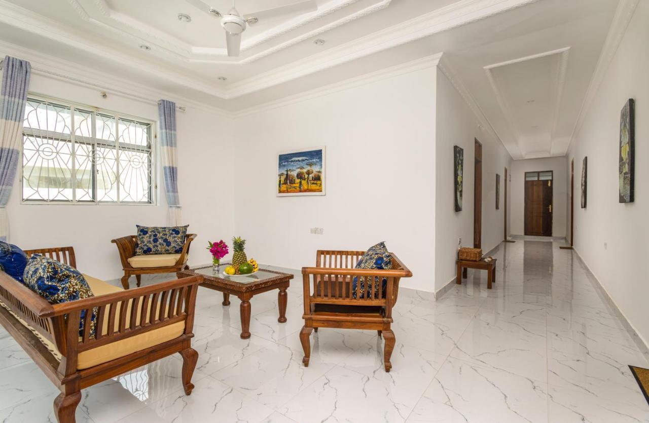 Uroa Beach Lodge 外观 照片