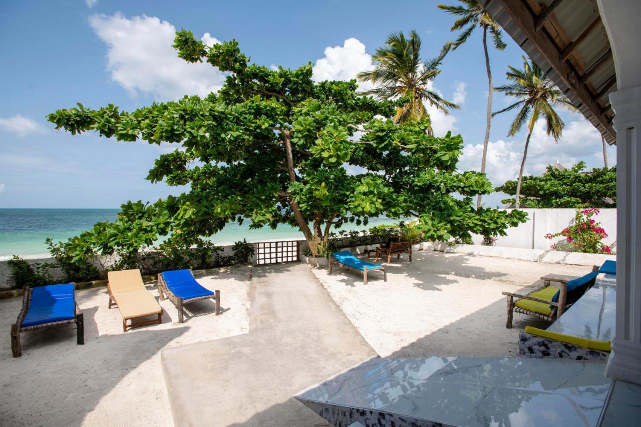 Uroa Beach Lodge 外观 照片